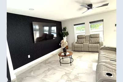 814 Santa Barbara Blvd, Cape Coral, FL 33991 - Photo 18