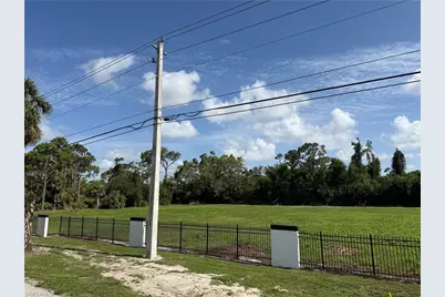 13504 Brynwood Ln, Fort Myers, FL 33912 - Photo 2