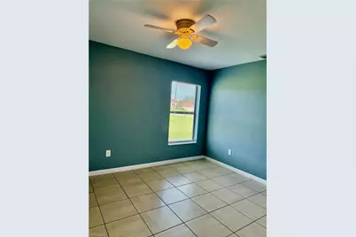 926/928 SW 39th Ter, Cape Coral, FL 33914 - Photo 8