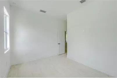 940 Lakeside Dr, Lehigh Acres, FL 33974 - Photo 20