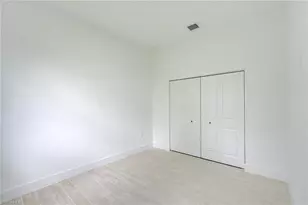 940 Lakeside Dr, Lehigh Acres, FL 33974 - Photo 12