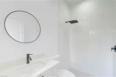 940 Lakeside Dr, Lehigh Acres, FL 33974 - Photo 10