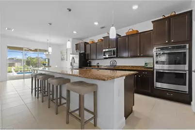 107 SW 39th St, Cape Coral, FL 33914 - Photo 10