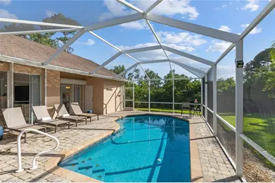 1059 Briarwood Blvd, Naples, FL 34104 - Photo 32