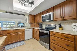 13322 Oak Hill Loop, Fort Myers, FL 33912 - Photo 8