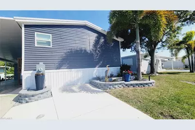 352 Shoreland Dr, Fort Myers, FL 33905 - Photo 2
