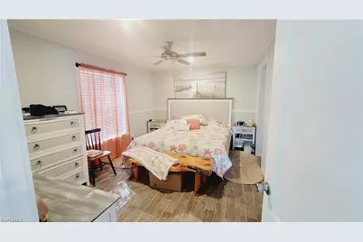 352 Shoreland Dr, Fort Myers, FL 33905 - Photo 10