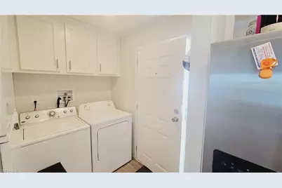 352 Shoreland Dr, Fort Myers, FL 33905 - Photo 18