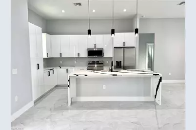 2558 72nd Ave NE, Naples, FL 34120 - Photo 6