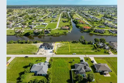 2021 NW 9th Ter, Cape Coral, FL 33993 - Photo 4