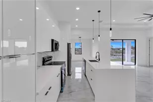 912 Pine Ave, Lehigh Acres, FL 33972 - Photo 10