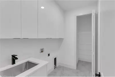 912 Pine Ave, Lehigh Acres, FL 33972 - Photo 12