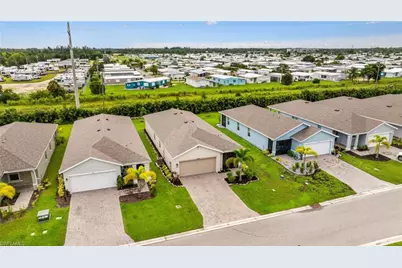 2788 Star Coral Dr, North Fort Myers, FL 33903 - Photo 38