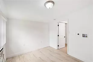 89 Cabana Ave, North Fort Myers, FL 33903 - Photo 18