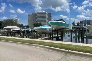 1 Bluebill Ave, Naples, FL 34108 - Photo 16