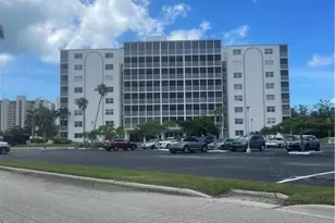 1 Bluebill Ave, Naples, FL 34108 - Photo 8