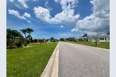25 Oakland Hills Pl, Rotonda West, FL 33947 - Photo 2