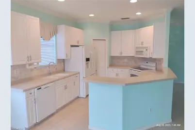 4709 Fairloop Run, Lehigh Acres, FL 33973 - Photo 6