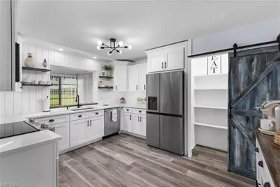 7084 E Brandywine Cir, Fort Myers, FL 33919 - Photo 8