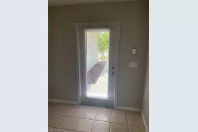 703 SW 22nd St, Cape Coral, FL 33991 - Photo 4