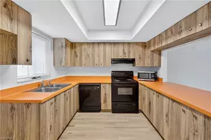 1118 SW 48th Terrace, Cape Coral, FL 33914 - Photo 4