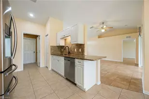 302 NE 24th Ave, Cape Coral, FL 33909 - Photo 14