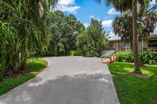 1180 29th St SW, Naples, FL 34117 - Photo 4