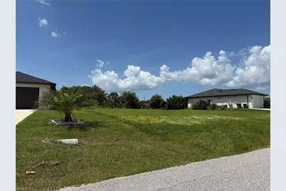 1912 NW 6th Ter, Cape Coral, FL 33993 - Photo 2