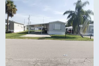 231 Palm Ave NW, Moore Haven, FL 33471 - Photo 1