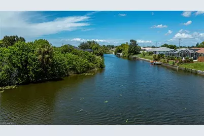 1203 SE 3rd Ave, Cape Coral, FL 33990 - Photo 16