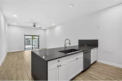 2942/2944 SW 7th Pl, Cape Coral, FL 33914 - Photo 12