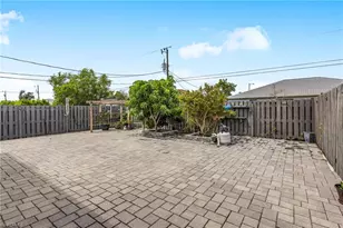 2942/2944 SW 7th Pl, Cape Coral, FL 33914 - Photo 28