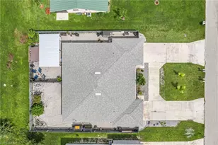 2942/2944 SW 7th Pl, Cape Coral, FL 33914 - Photo 6