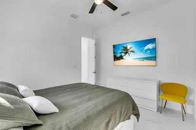 116 SE 5th Pl, Cape Coral, FL 33990 - Photo 24