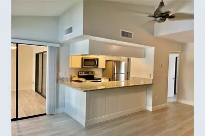 5650 Trailwinds Dr #122, Fort Myers, FL 33907 - Photo 4