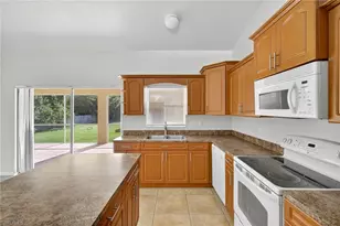 1402 Acacia Ave, Lehigh Acres, FL 33972 - Photo 10