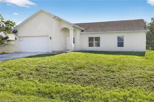 1402 Acacia Ave, Lehigh Acres, FL 33972 - Photo 2