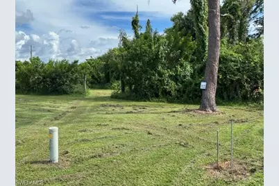 842 Whispering Pines Rd, Cape Coral, FL 33993 - Photo 6