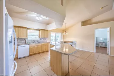 334 NE 17th St, Cape Coral, FL 33909 - Photo 10