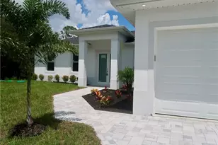 2605 E 18th St, Lehigh Acres, FL 33972 - Photo 2