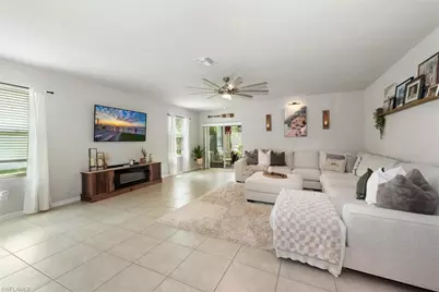 8864 Cascade Price Cir, North Fort Myers, FL 33917 - Photo 4