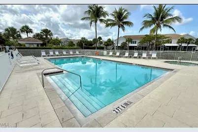 8361 Village Edge Cir #4, Fort Myers, FL 33919 - Photo 2