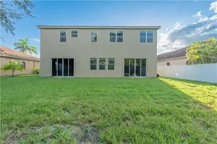 3003 Lake Manatee Ct, Cape Coral, FL 33909 - Photo 36