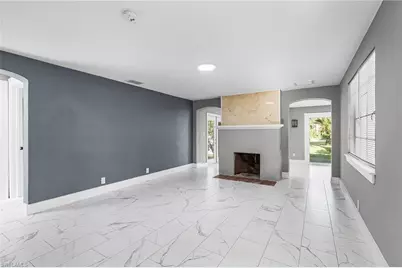 4472 E Riverside Dr, Fort Myers, FL 33905 - Photo 14