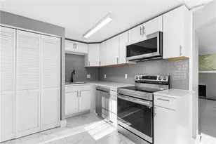 4472 E Riverside Dr, Fort Myers, FL 33905 - Photo 10