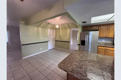 205 NE 9th Ct, Cape Coral, FL 33909 - Photo 22