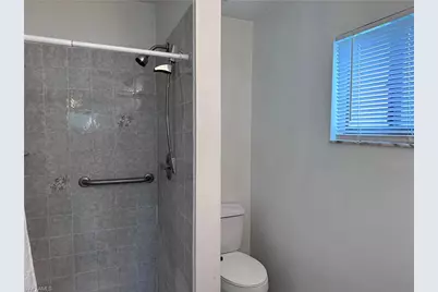 205 NE 9th Ct, Cape Coral, FL 33909 - Photo 14