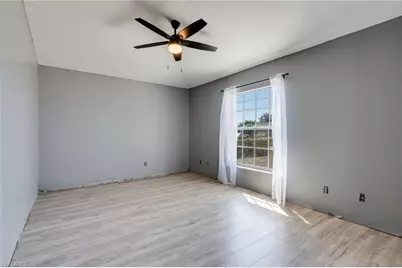 4305 NE 20th Pl, Cape Coral, FL 33909 - Photo 10