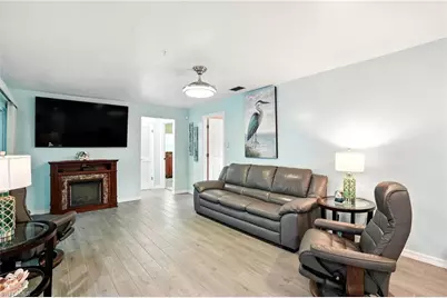 4558 Vinewood Cir, North Fort Myers, FL 33903 - Photo 6