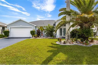2017 SE 17th Pl, Cape Coral, FL 33990 - Photo 2